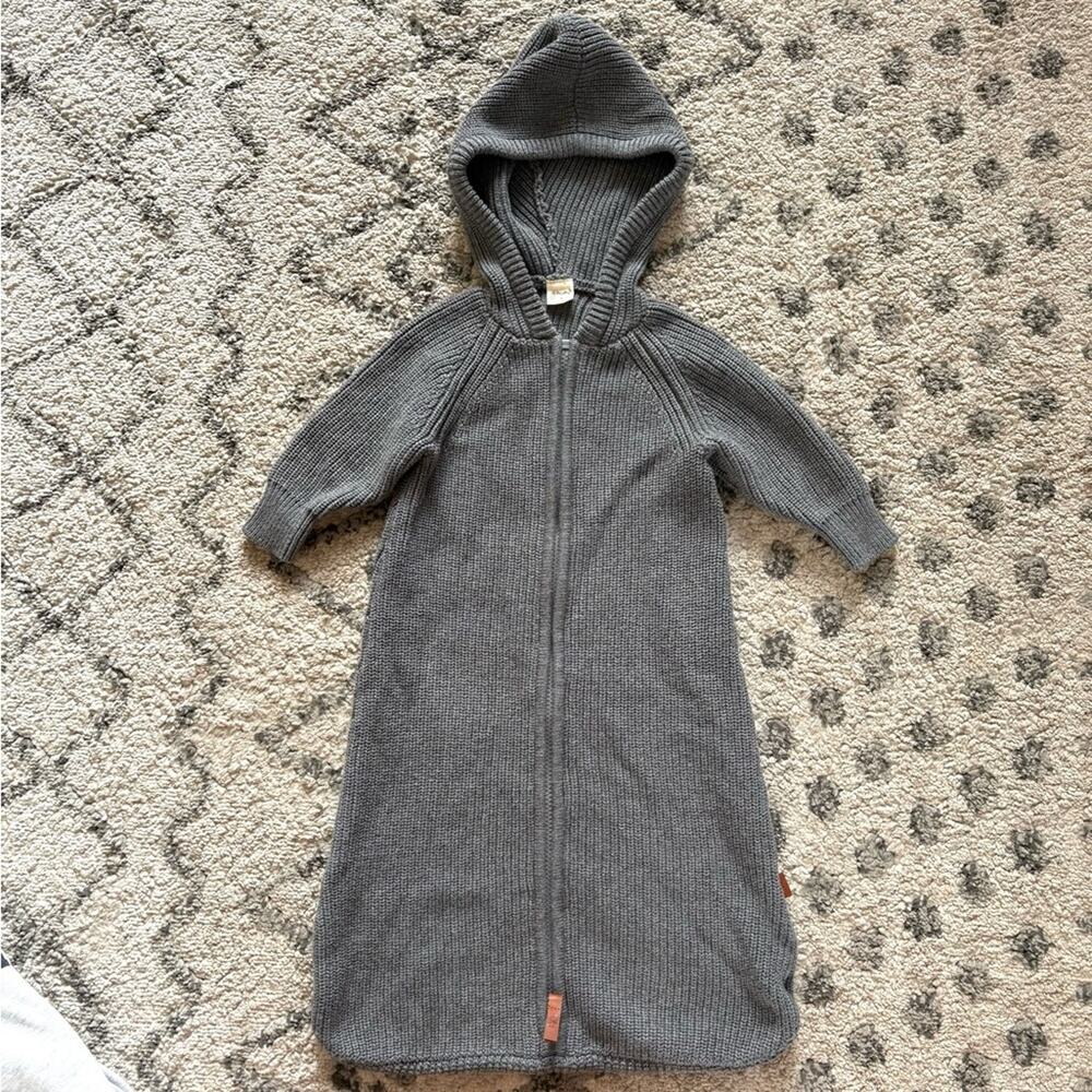 Goumi knit winter bunting